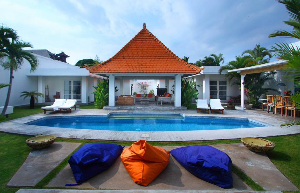 Villa Mutiara Putih By Optimum Bali Villas スミニャック 部屋 写真